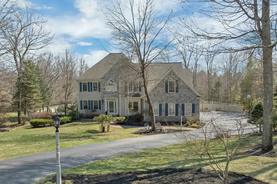 70 Colonel Daniels Drive, Bedford, NH 03110 - #2