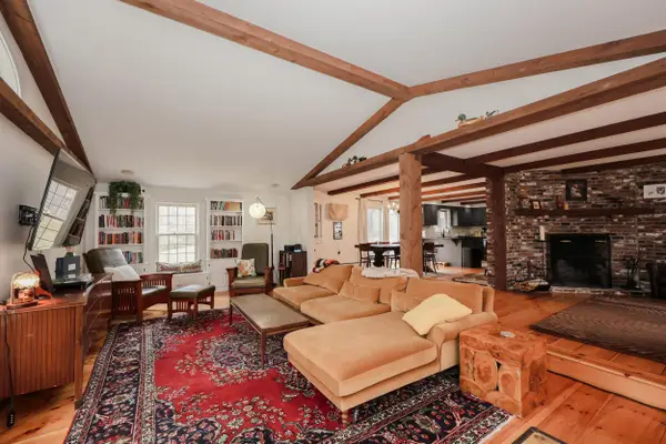 406 4Th Range Road, Pembroke, NH 03275