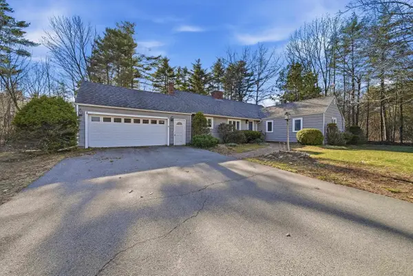 6 Mill Road, Kingston, NH 03848