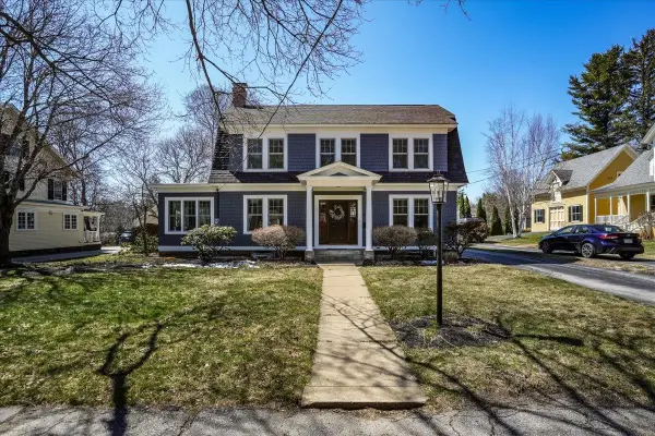 31 Auburn Street, Concord, NH 03301