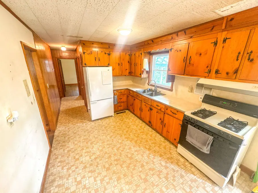 1658 Route 100 N, Ludlow, VT 05149 - #3