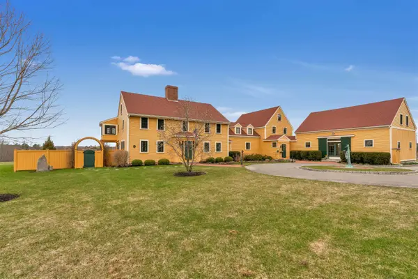 151 Dover Point Road, Dover, NH 03820