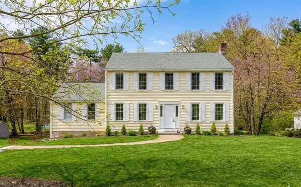 10 Dawn Street, Salem, NH 03079