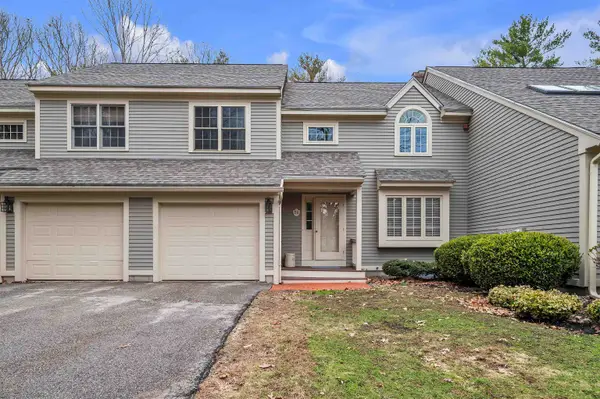 56 Peninsula Drive, Stratham, NH 03885