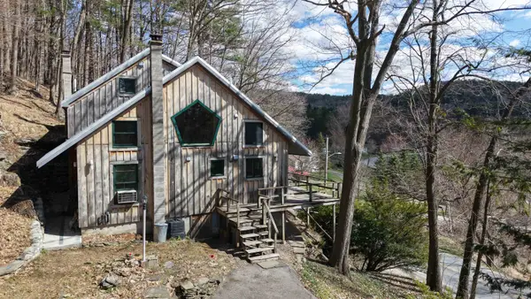 2603 North Pownal Road, Pownal, VT 05261-0102