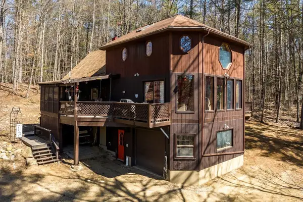 16 Douglas Drive, Barnstead, NH 03225