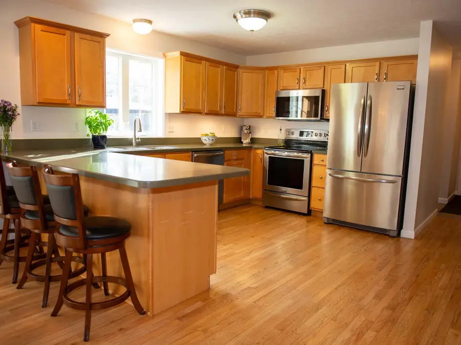 28 Fieldstone Drive, Dover, NH 03820 - #2