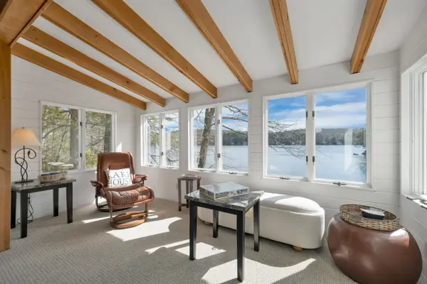 20 Boat Cove Road, Alton, NH 03810