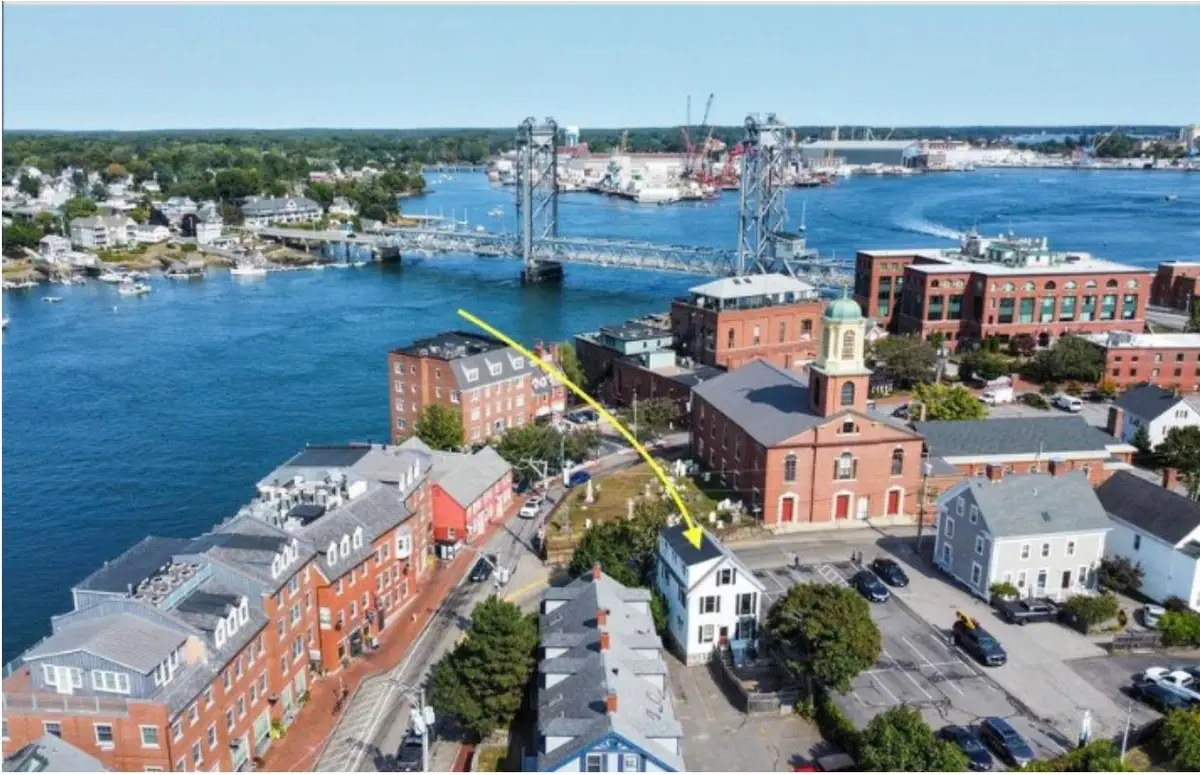 132 Chapel Street, Portsmouth, NH 03801 - #1