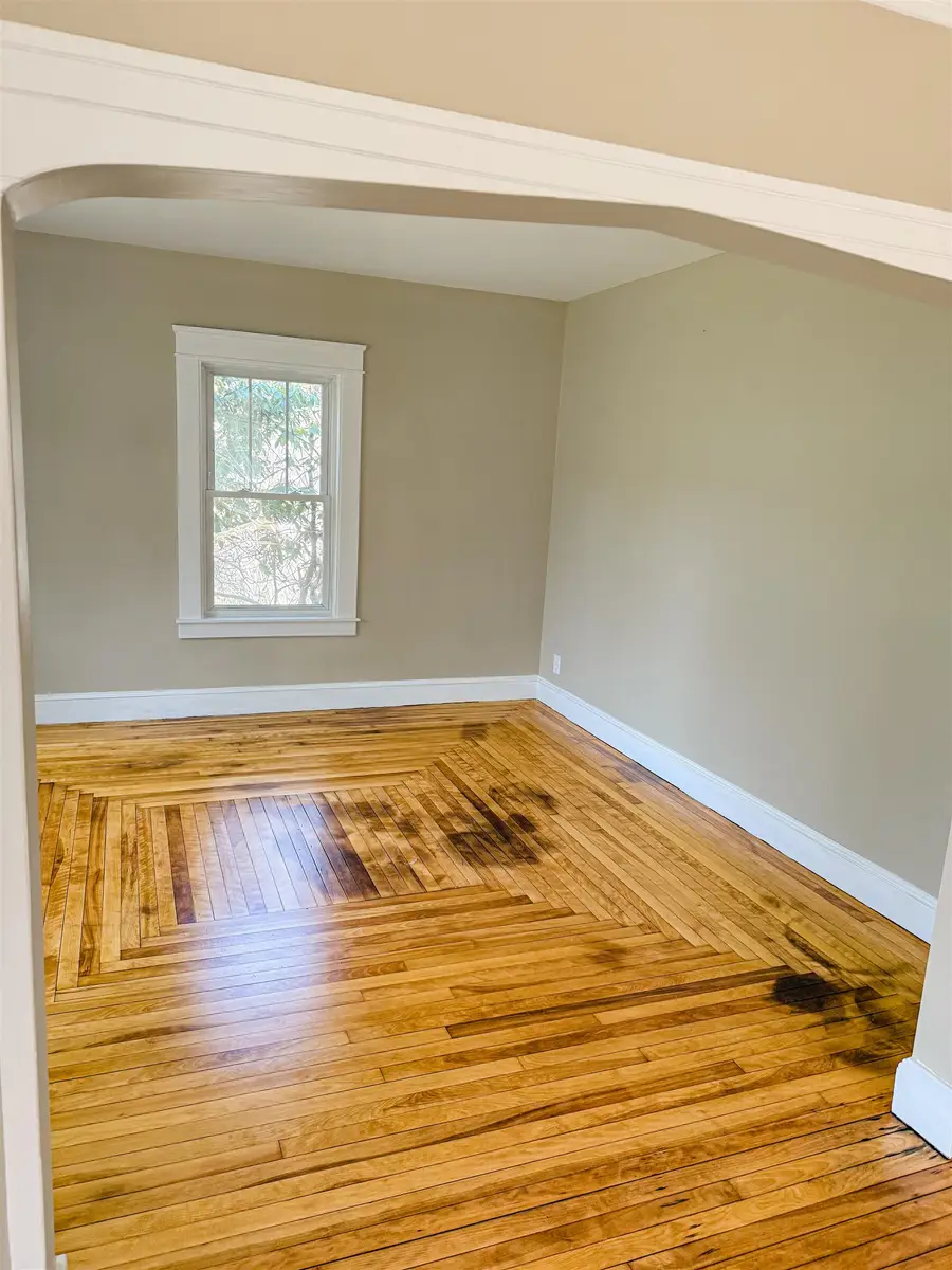 145 Elton Avenue, Manchester, NH 03103 - #2