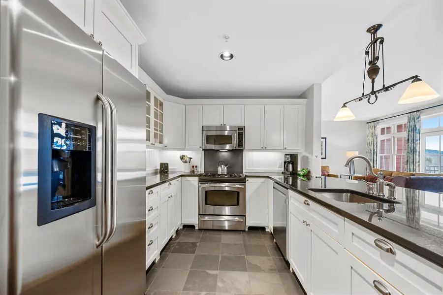 102 Forest Drive #218 / IV Clay Brook at Sugarbush, Warren, VT 05674 - #2