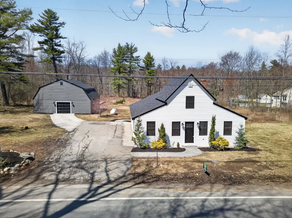 211 Sandown Road, Chester, NH 03036 - #1