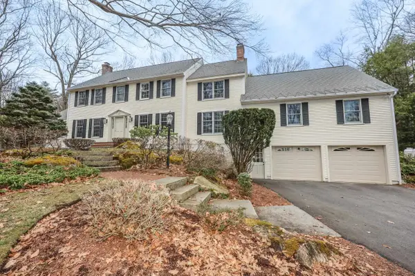 6 Hawk Drive, Bedford, NH 03110