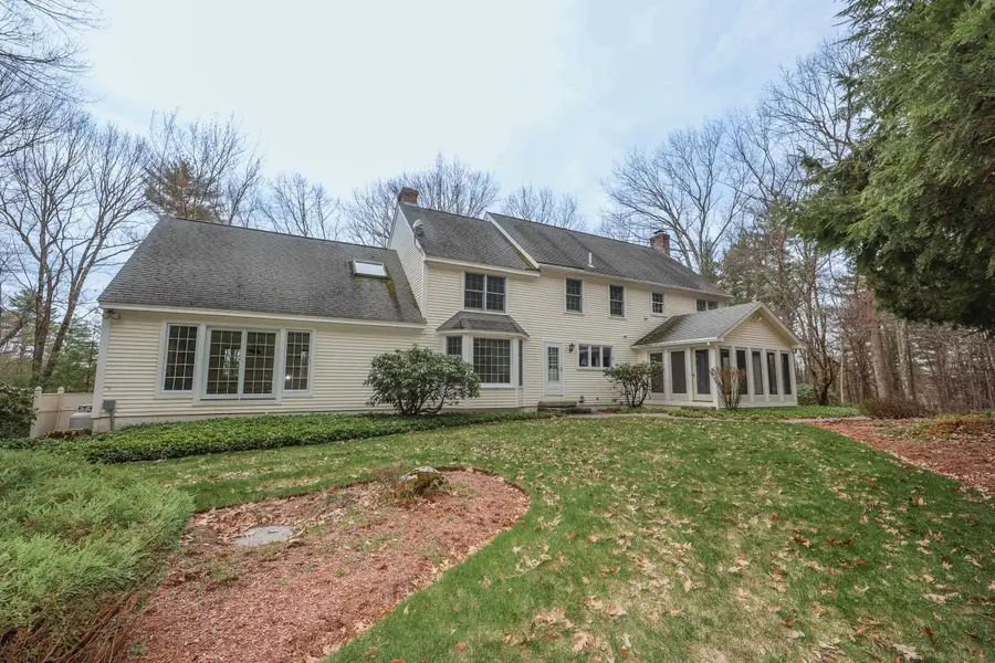 6 Hawk Drive, Bedford, NH 03110 - #2