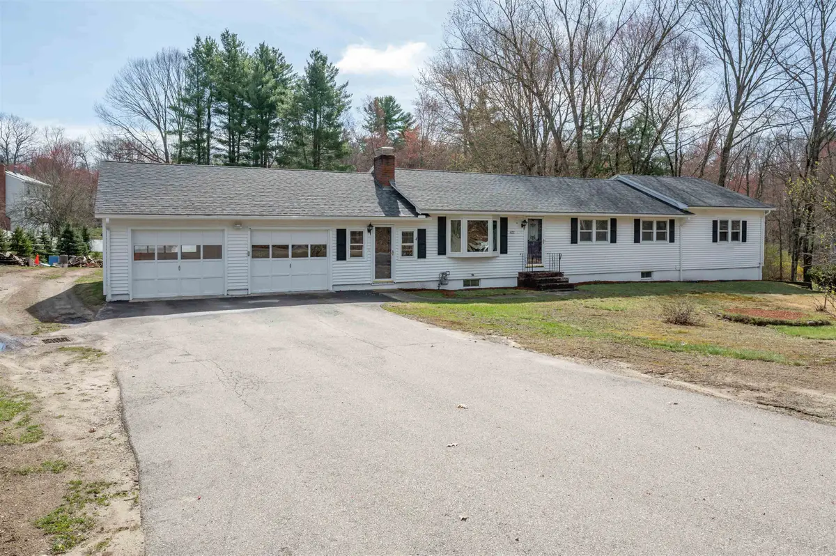 422 Main Dunstable Road, Nashua, NH 03063 - #1