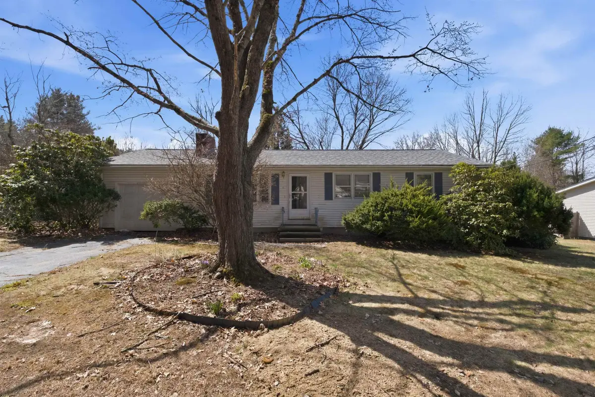 11 Thompson Avenue, Hooksett, NH 03106 - #1