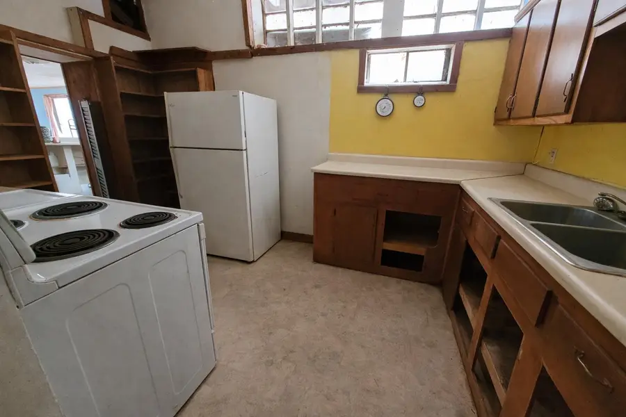 1526 Old River Road, Hartford, VT 05001 - #2