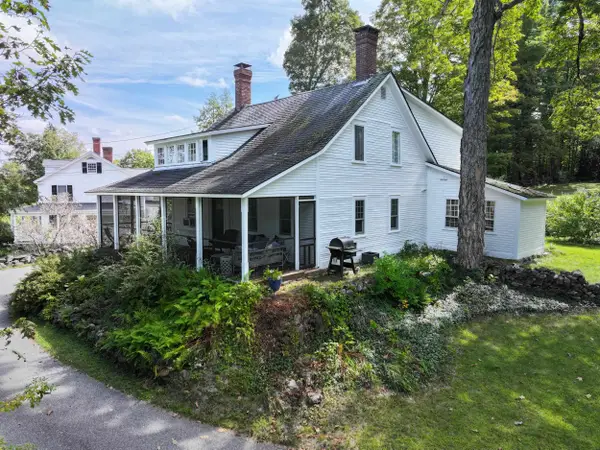 89 Old Henniker Road, Hopkinton, NH 03229
