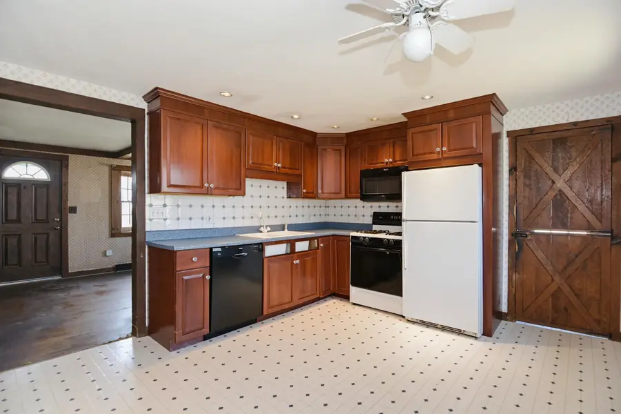 2 Westchester Drive, Nashua, NH 03063 - #3