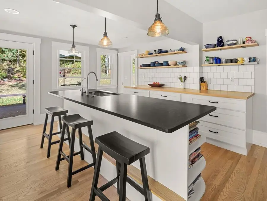 1506 Oak Hill Road, Williston, VT 05495 - #3