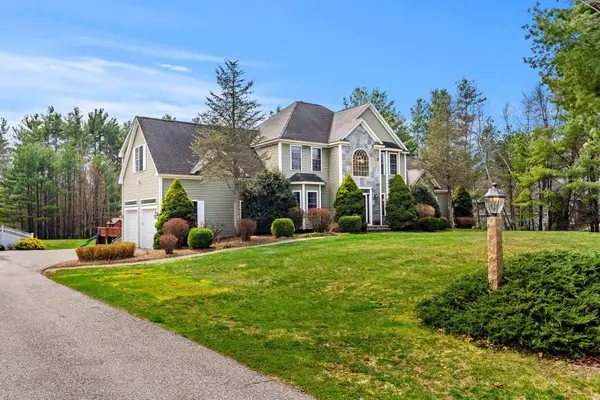 3 Surrey Lane, Salem, NH 03079