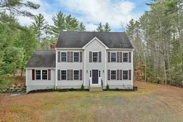 20 Ventura Drive, Raymond, NH 03077