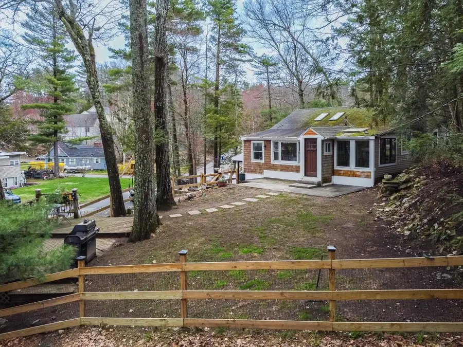 21 Hemlock Heights Road, Atkinson, NH 03811 - #3