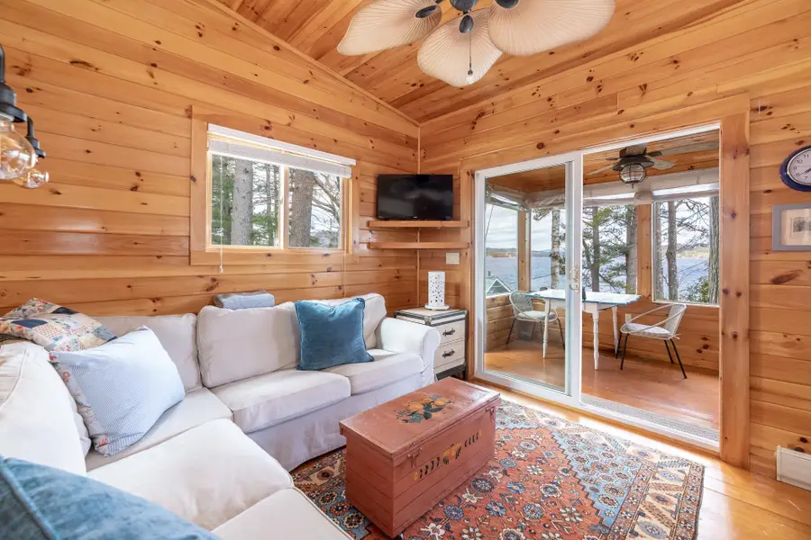 148 Lucerne Avenue, Laconia, NH 03246 - #2