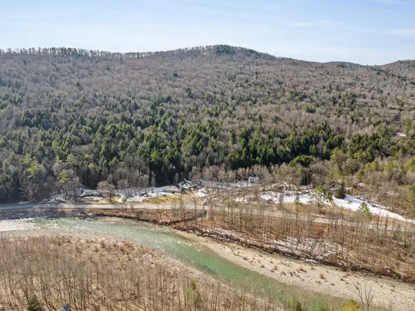 6416 VT Route 107, Stockbridge, VT 05772