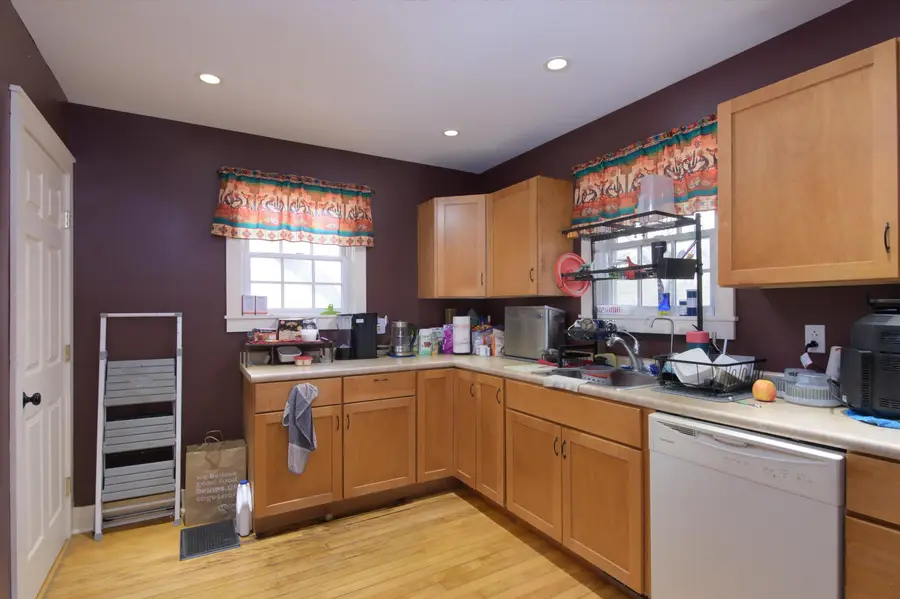 15 Grove Street, Springfield, VT 05156 - #2