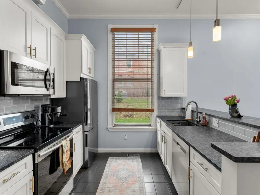 300 Main Street #2, Burlington, VT 05401 - #2