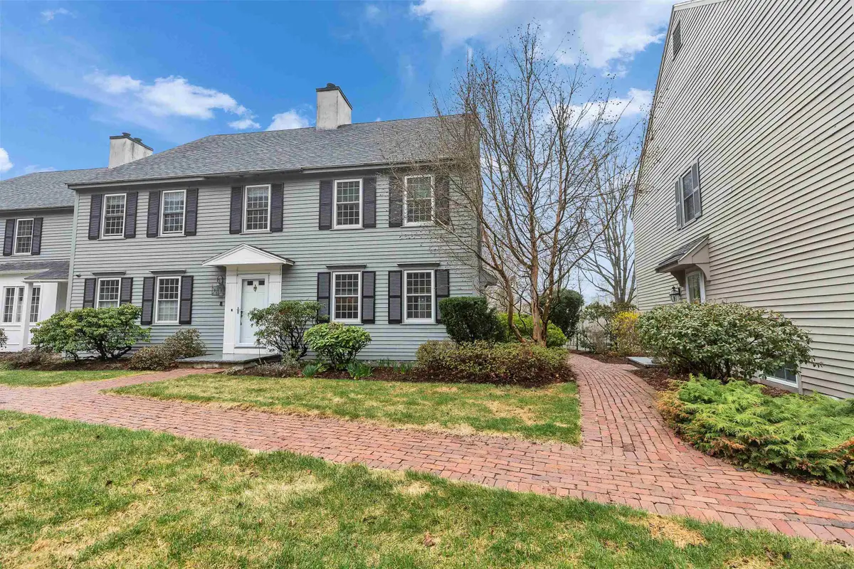 7 Governor Square, Peterborough, NH 03458 - #1