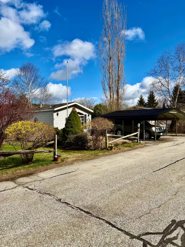 20 Old Henniker Road #30, Hillsborough, NH 03244