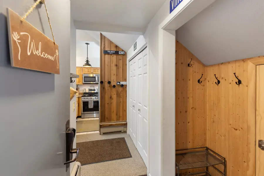 329 Village Circle #V8, Killington, VT 05751 - #3