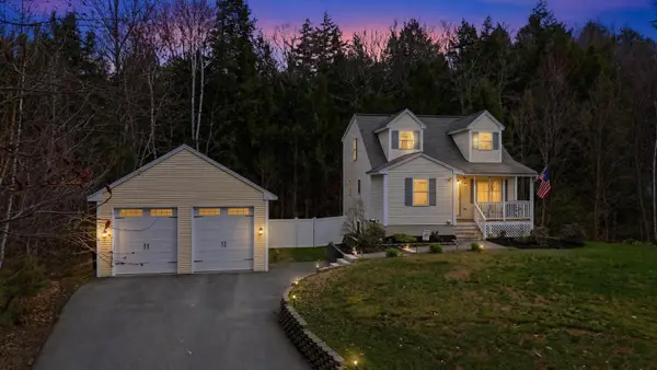 84 New Hampshire Drive #000004, Webster, NH 03303