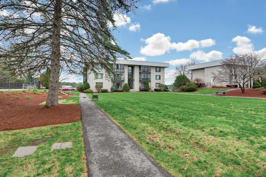 33 Spit Brook Road #21, Nashua, NH 03060 - #2