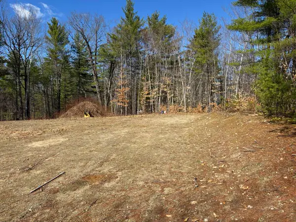 143 Holly Ridge Lane, Conway, NH 03818