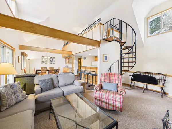 105 Northbrook Road #A2, Killington, VT 05751