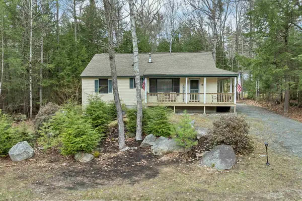 75 Cannes Street, Moultonborough, NH 03254