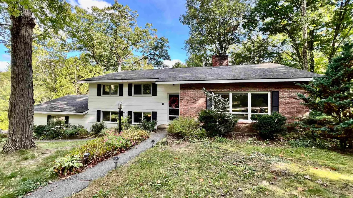 3 Ridge Road, Essex Junction, VT 05452 - #1