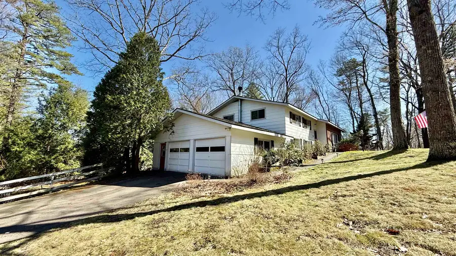 3 Ridge Road, Essex Junction, VT 05452 - #2