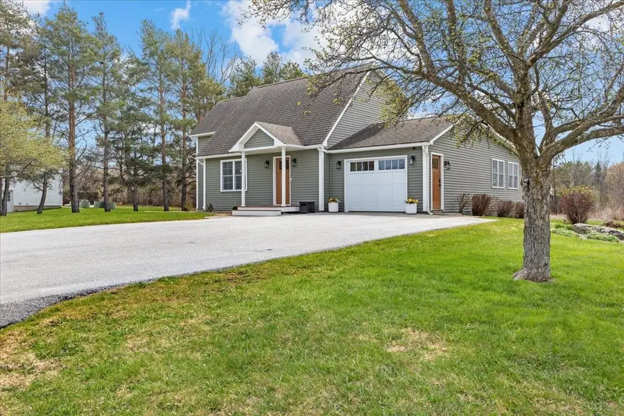 6 Vivian Lane, Saint Albans, VT 05478 - #2