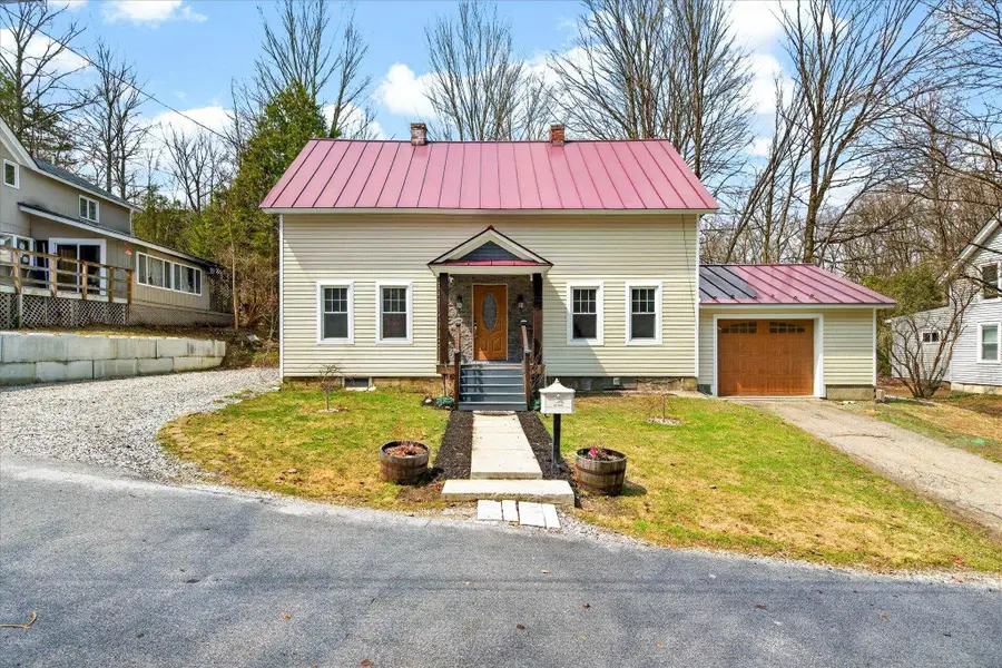 25 Bluff Street, Proctor, VT 05765-1008 - #2