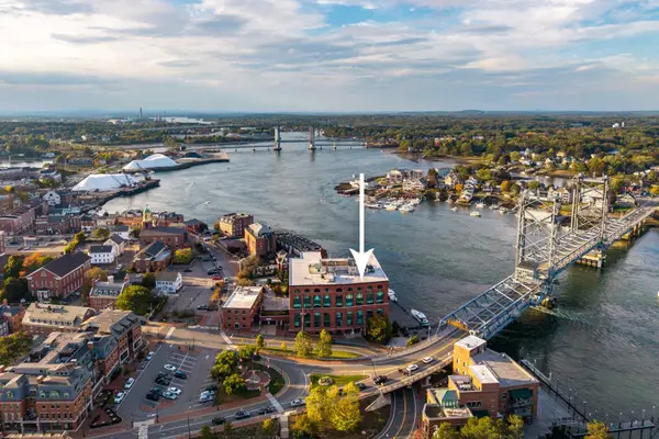 1 Harbour Place #4i, Portsmouth, NH 03801