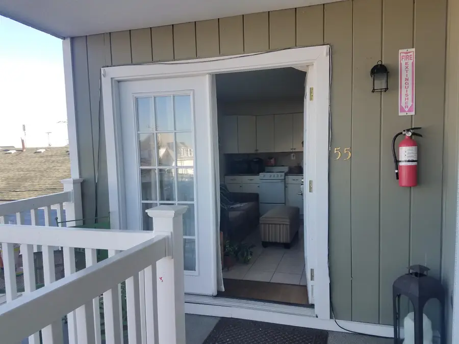 12 G Street, Hampton, NH 03842 - #2