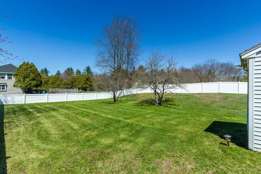 27 Primrose Lane, Concord, NH 03303 - #3