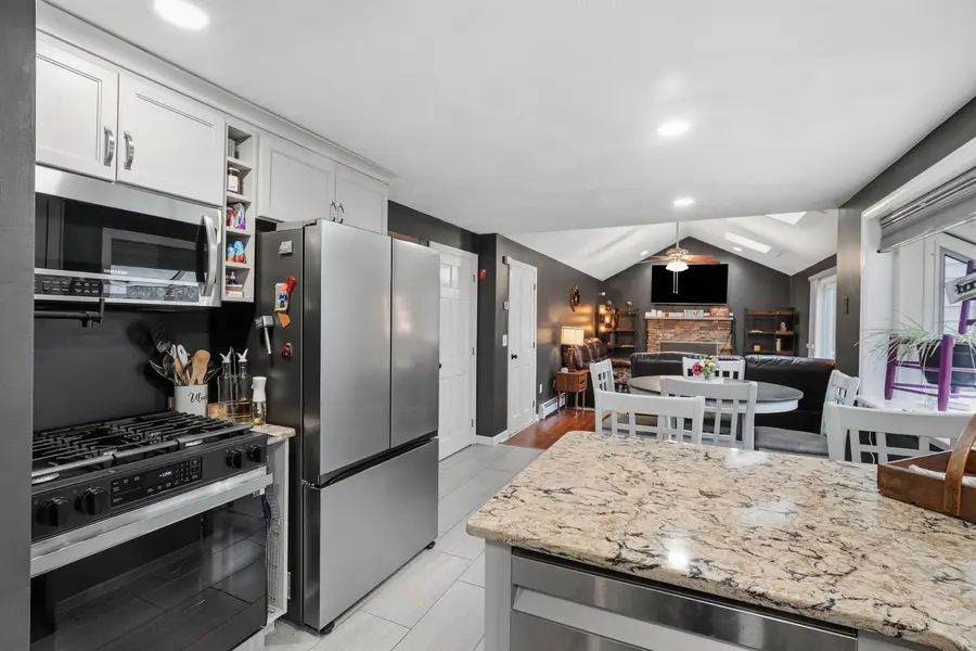 35 Shannon Road, Hampstead, NH 03841 - #3