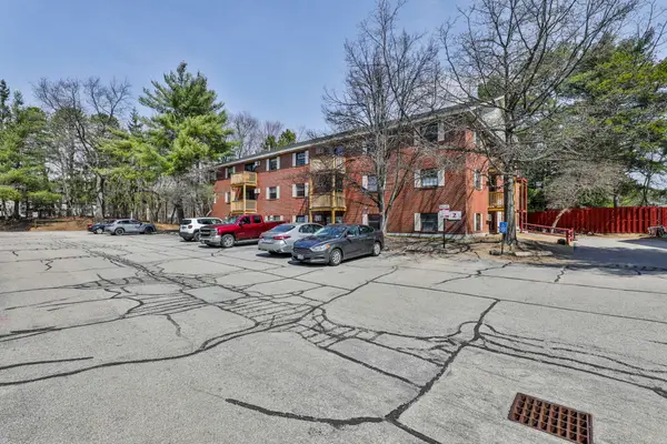 12 East Side Drive #14, Concord, NH 03301