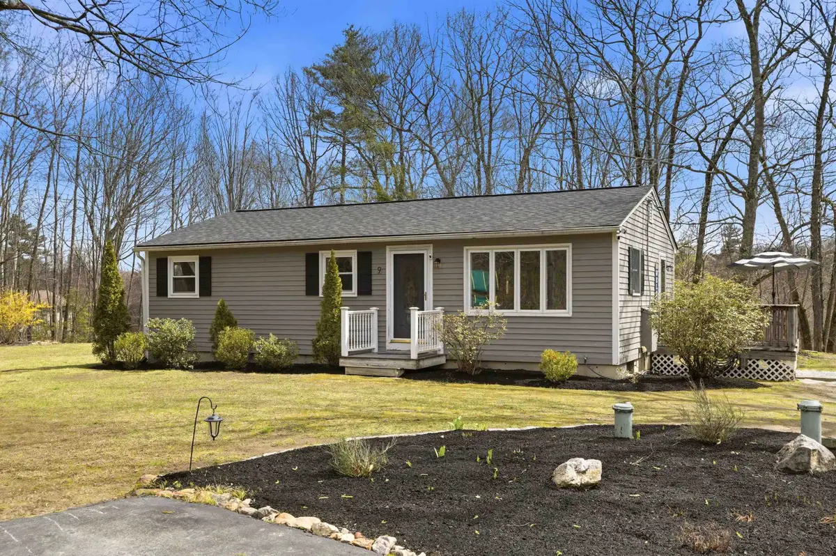 9 Tuttle Road, Bedford, NH 03110 - #1