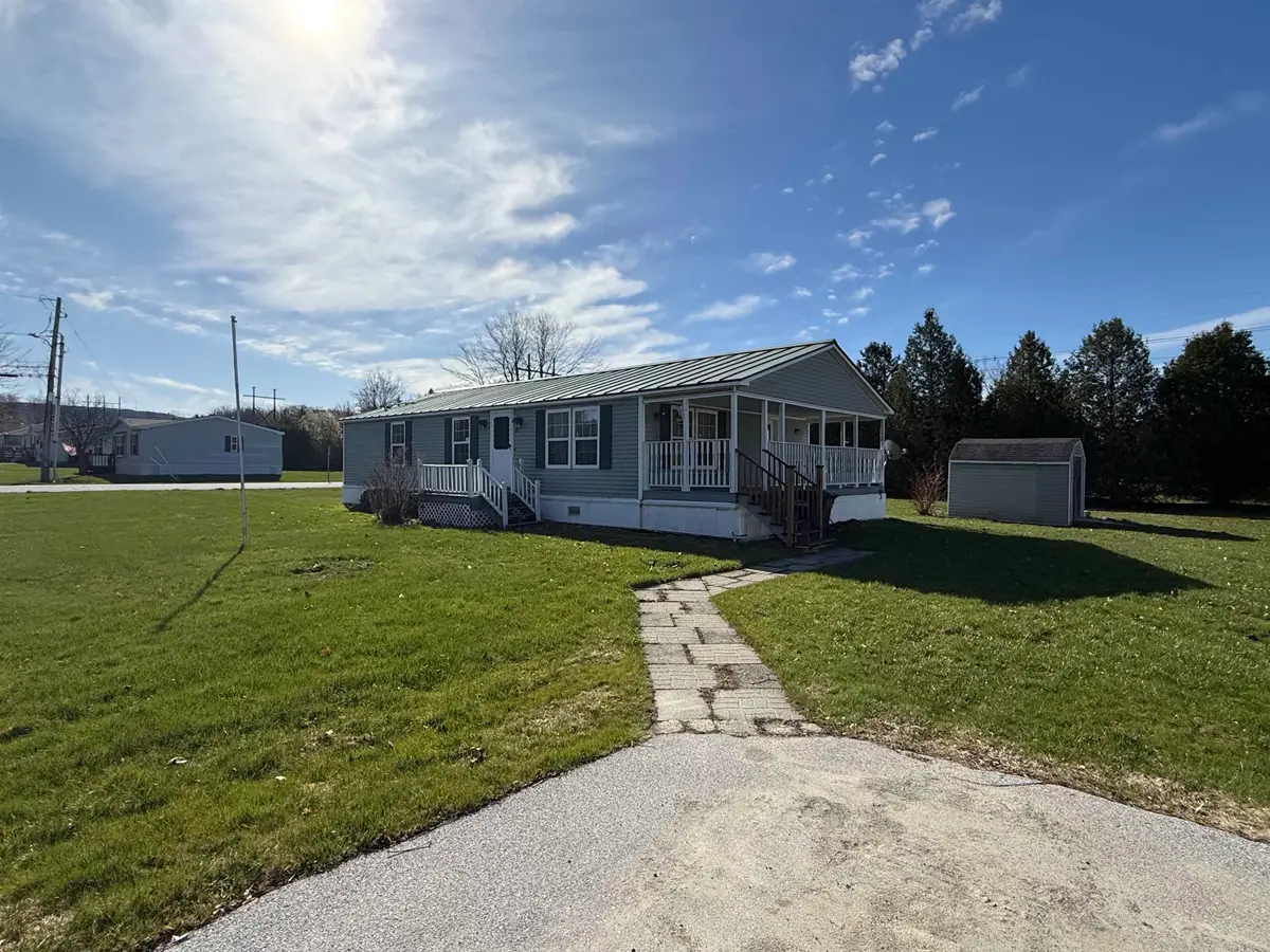 10 James Circle, Saint Albans, VT 05478 - #1